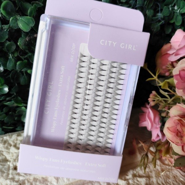 SET DE PESTAÑAS CITY GIRL