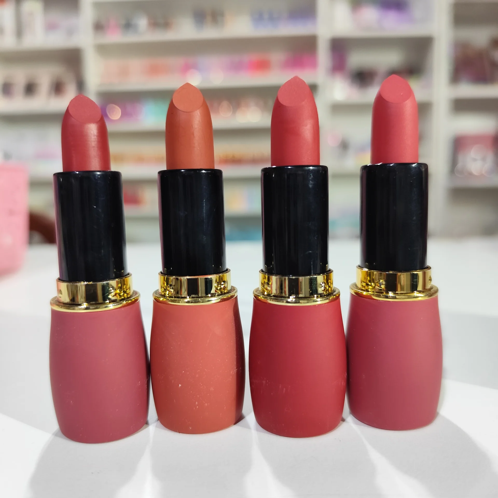 Labial en barra diseño de patita