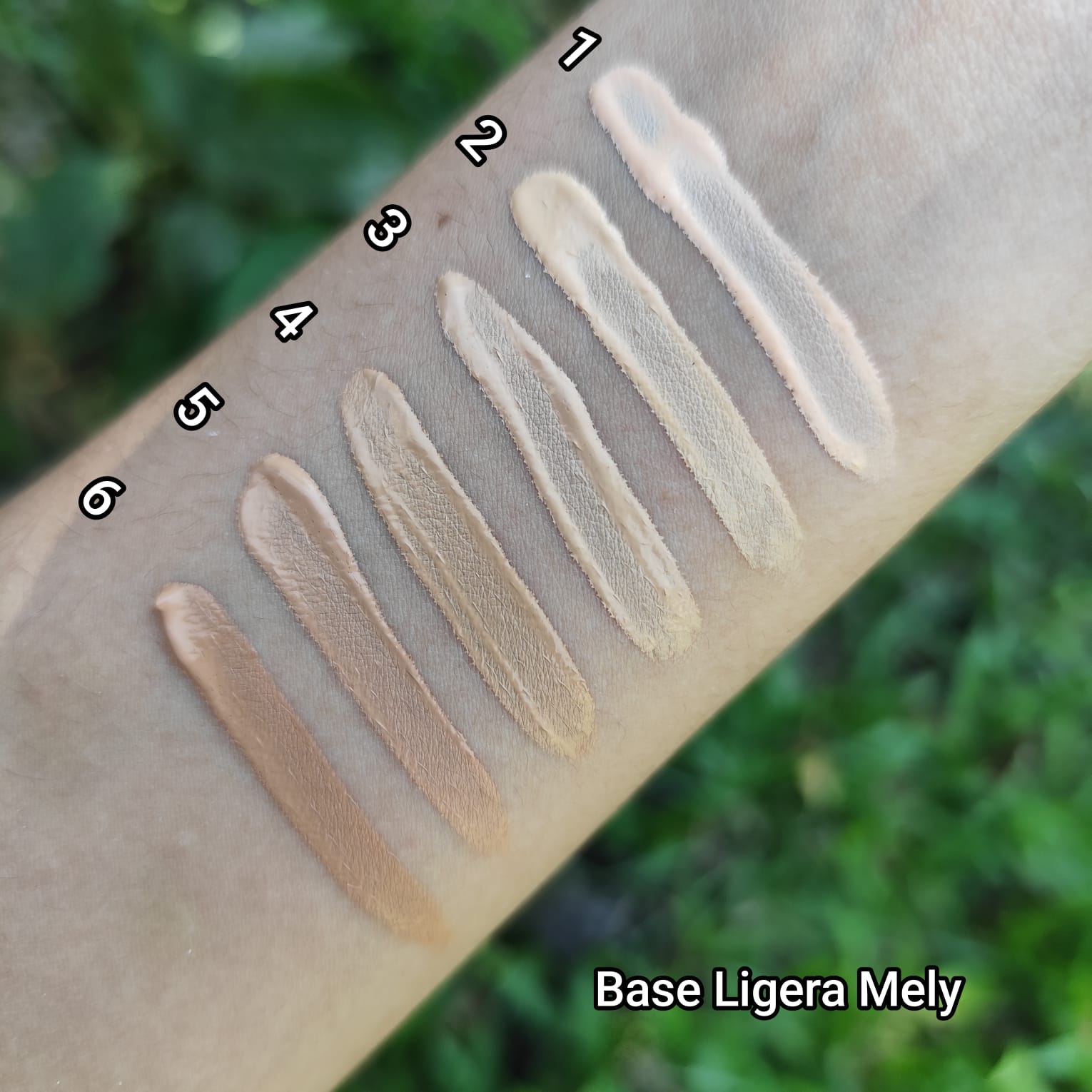 Base ligera matte Mely