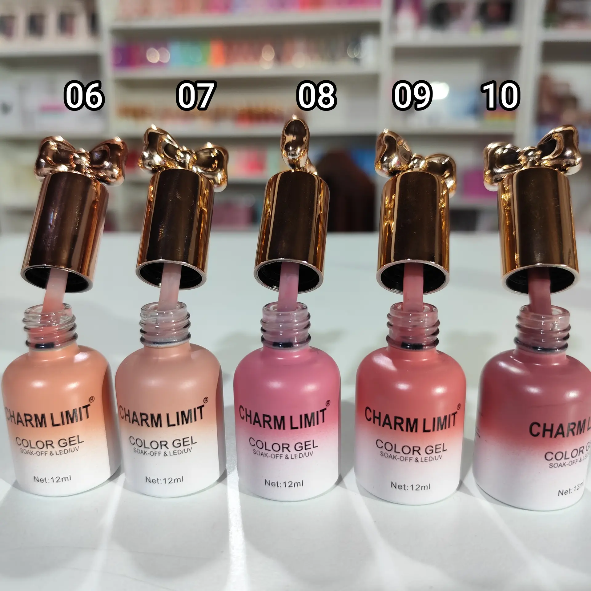 Esmalte de moño Charm limit de tapa dorada 12ml