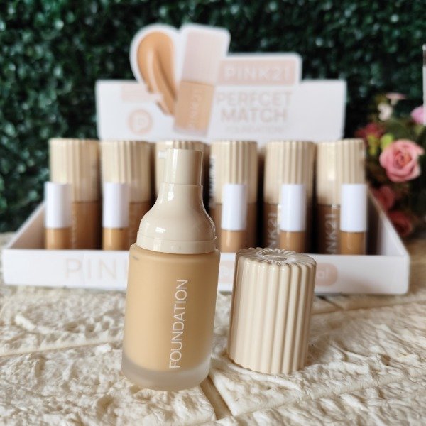 Base Foundation matte Pink 21